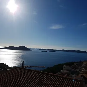 https://lavender-apartments-drage.hotelinzadar.com